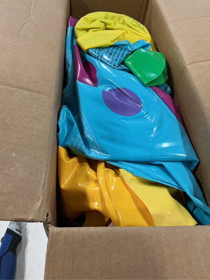 Condition photo showing Good Condition for intex 11' x 7.5' x 44" dinoland play center kiddie inflatable outdoor swimming pool multicolor 119" x 90" x 44"