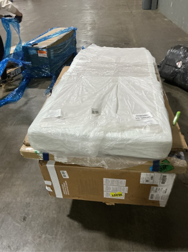 Condition photo showing Good Condition for ZINUS 5 Inch Memory Foam Mattress, Narrow Twin, Fiberglass-Free, Medium Firmness, Day, Trundle & Bunk Bed Compatible, Certified Safe Foams & Fabric, Mattress in A Box, White White 75“ x 30" 5 Inch