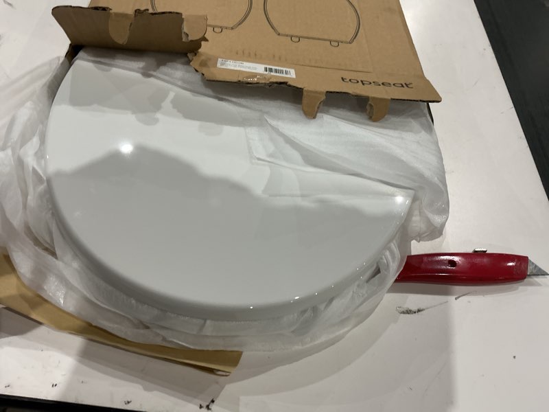 Condition photo showing Good Condition for plus toilet seat round, slow close toilet seat, no-slam, magnetic quick-release easy clean, easy installation, securegrip bumpers, wobble-free, adjustable fit, plastic, white white round