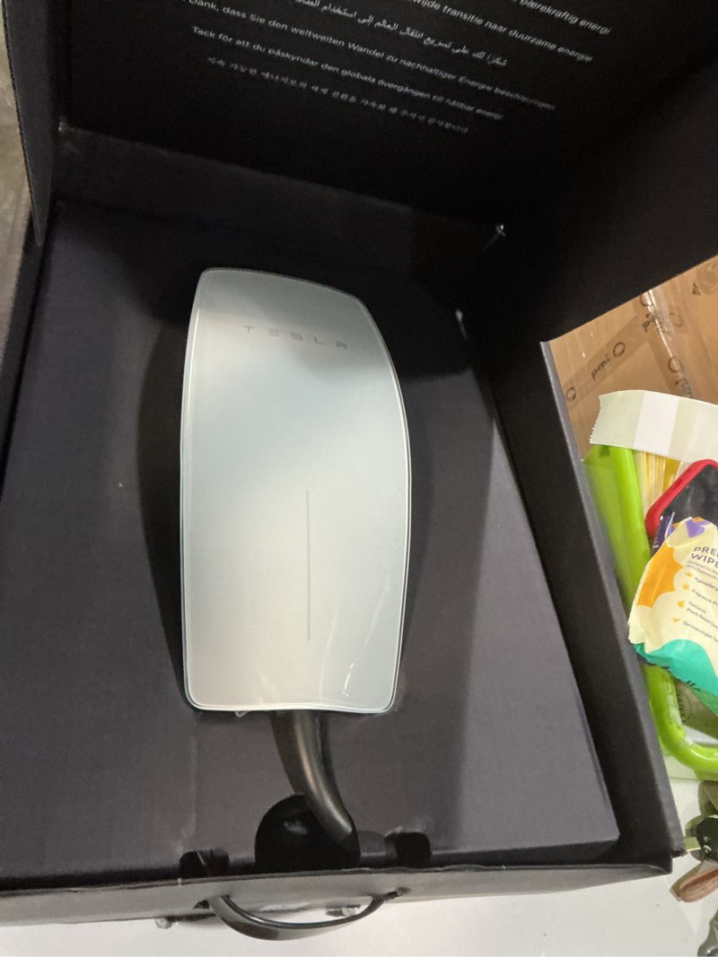 Condition photo showing Good Condition for tesla wall connector - electric vehicle (ev) charger - level 2 - up to 48a with 24' cable