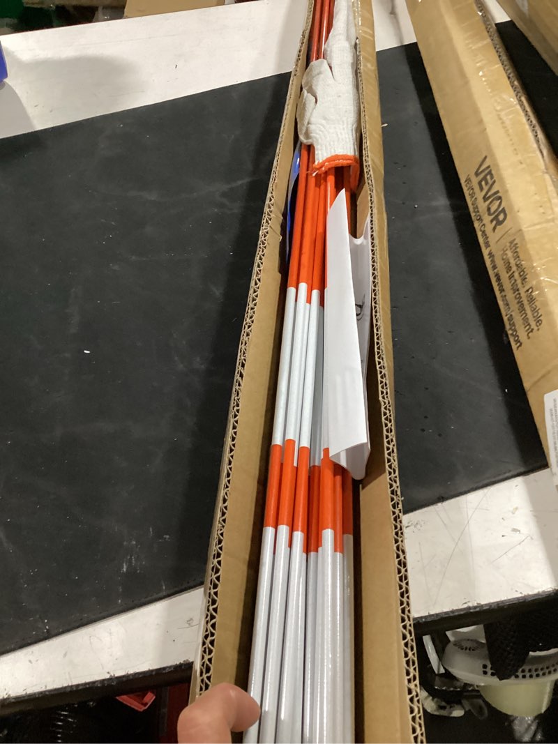 Condition photo showing Good Condition for vevor driveway markers, 20pcs 48 in long 1/4 in dia, hi-visibility driveway reflectors with 12 in steel drill bits, reflective snow sticks fiberglass pole for parking lots, walkways, snow plowing 1/4 inch 20