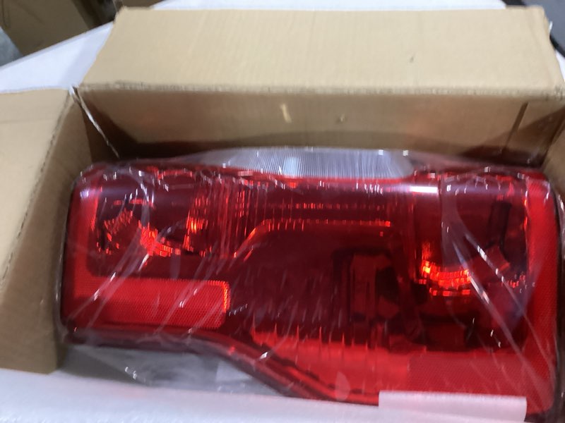 Condition photo showing New/Like New for Tail Lights Rear Taillight Assembly Compatible with Ford F250 F350 Super Duty 2020 2021 2022 Tail Lamp Non-LED Non-Blind Spot Right Passenger Side Halogen Right W/O Blind Spot