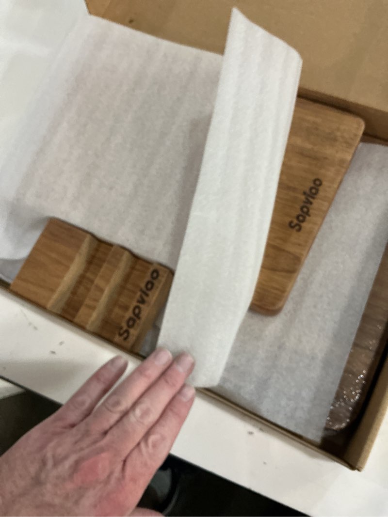 Condition photo showing New/Like New for sapviao teak wood cutting board set solid unibody design one piece durable knife friendly wooden cho