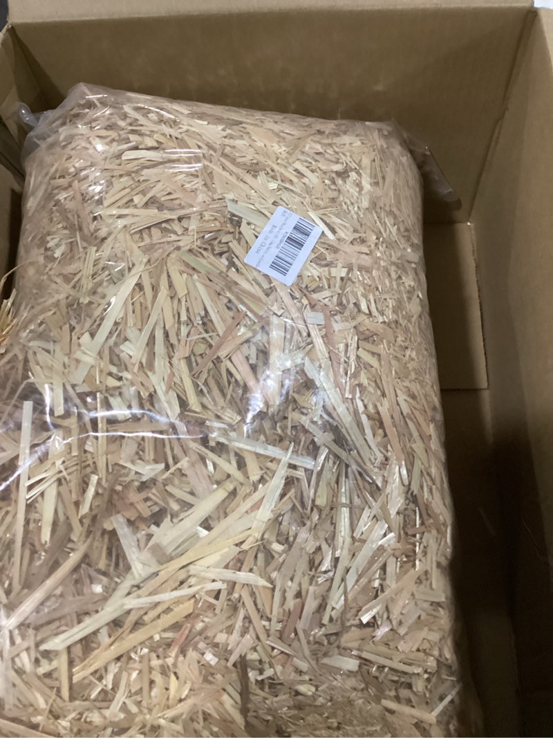 Condition photo showing New/Like New for 3LB Natural Wheat Straw, Premium Organic Straw for Animal Bedding, Garden Mulch, Compost, and DIY Crafts - Eco-Friendly, Chemical-Free, and Multi-Purpose