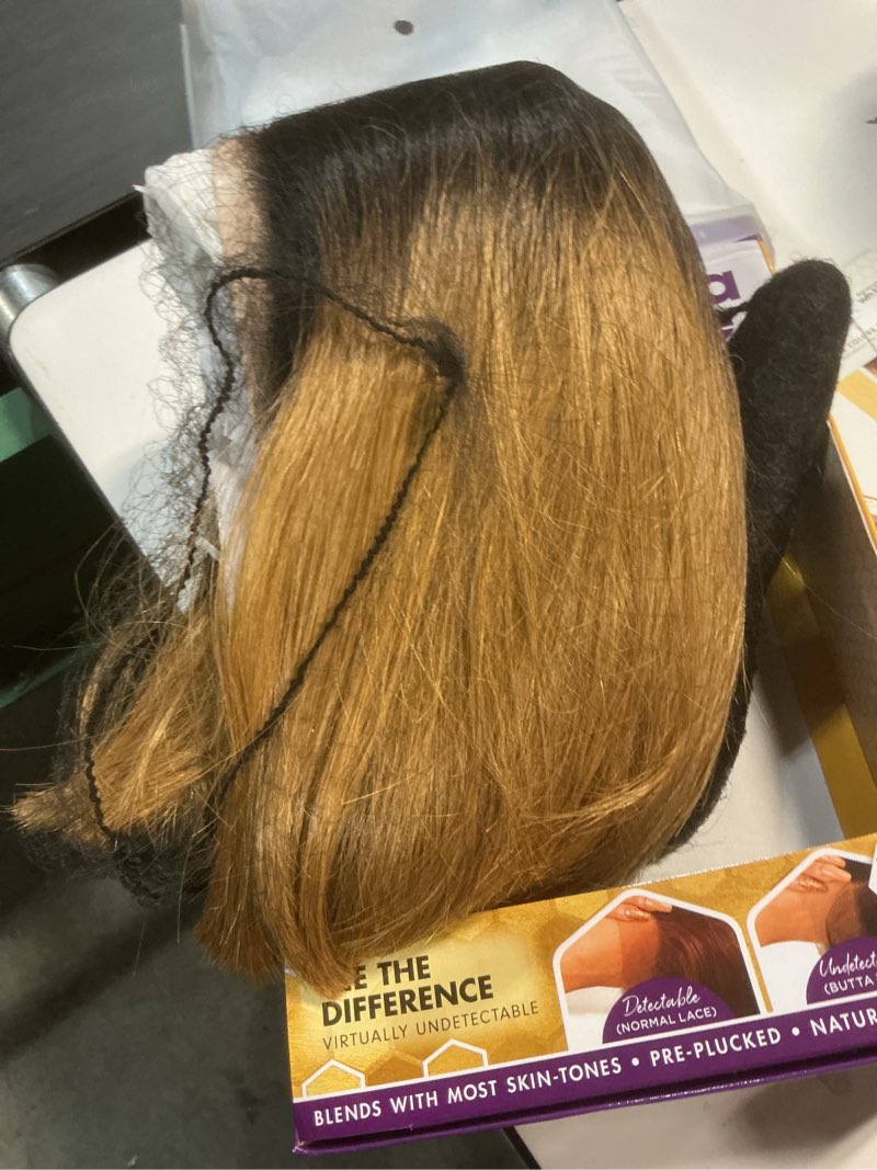 Condition photo showing New/Like New for sensationnel butta lace wigs - unit 22 extra wide 5 inch deep parting synthetic preplucked hairline glueless lacefront (t2/27)