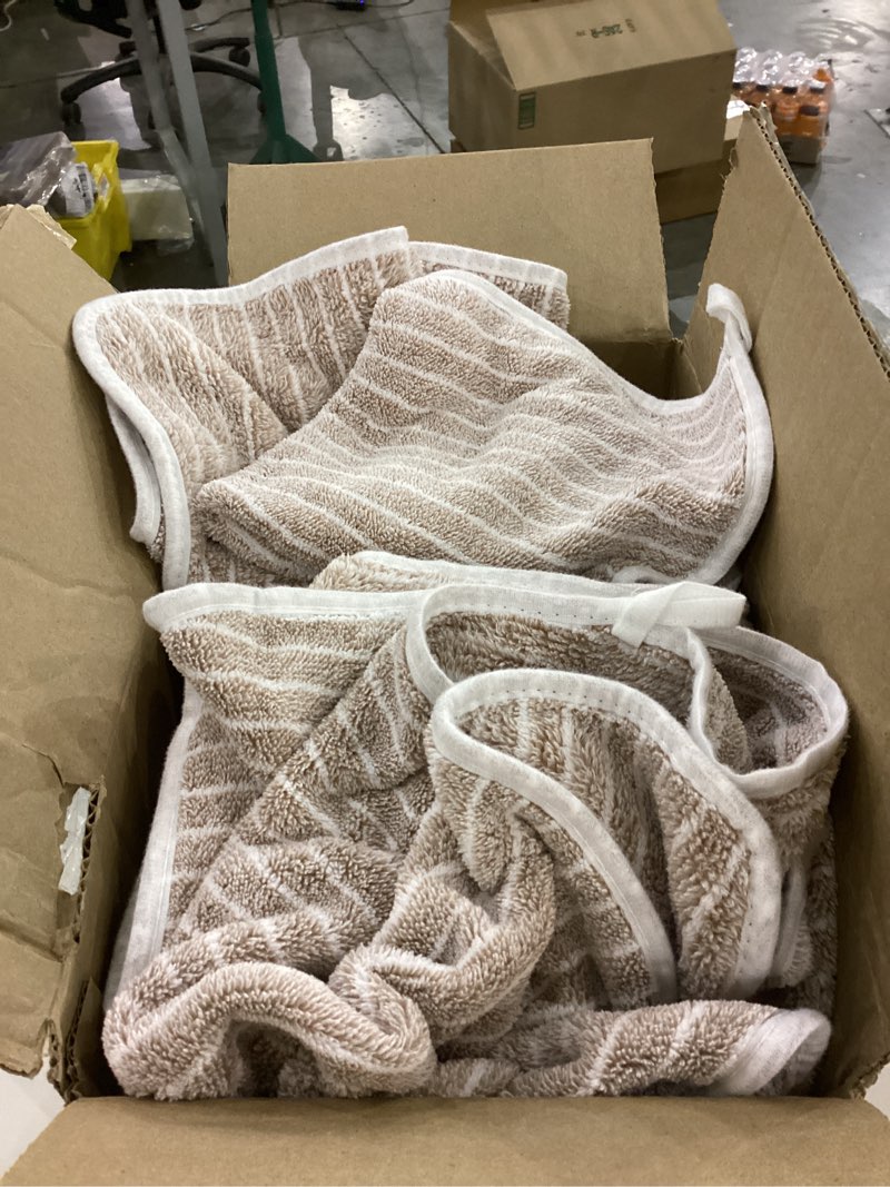 Condition photo showing As Is for REDKISS Ultra Soft Bath Towels Set of 6 Large 35"x70" | 100% Microfiber, Highly Absorbent & Quick Dry | Taupe Towels for Bathroom, Spa, Gym | 2 Bath, 2 Hand, 2 Washcloths