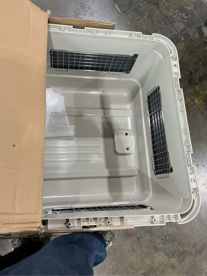 XXXL Plastic Kennel