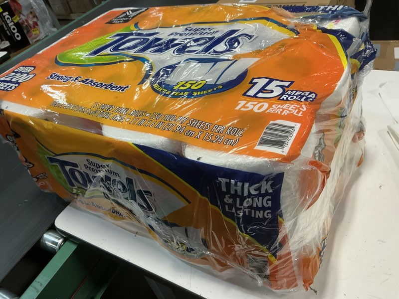 Condition photo showing New/Like New for member's mark super premium paper towels, select & tear, white, 15 mega rolls