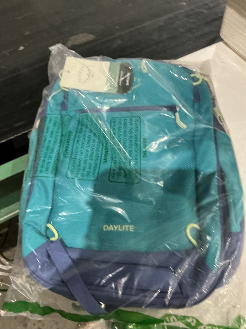 Condition photo showing Good Condition for osprey daylite expandable 26+6 travel pack, blue spikemoss/alkaline