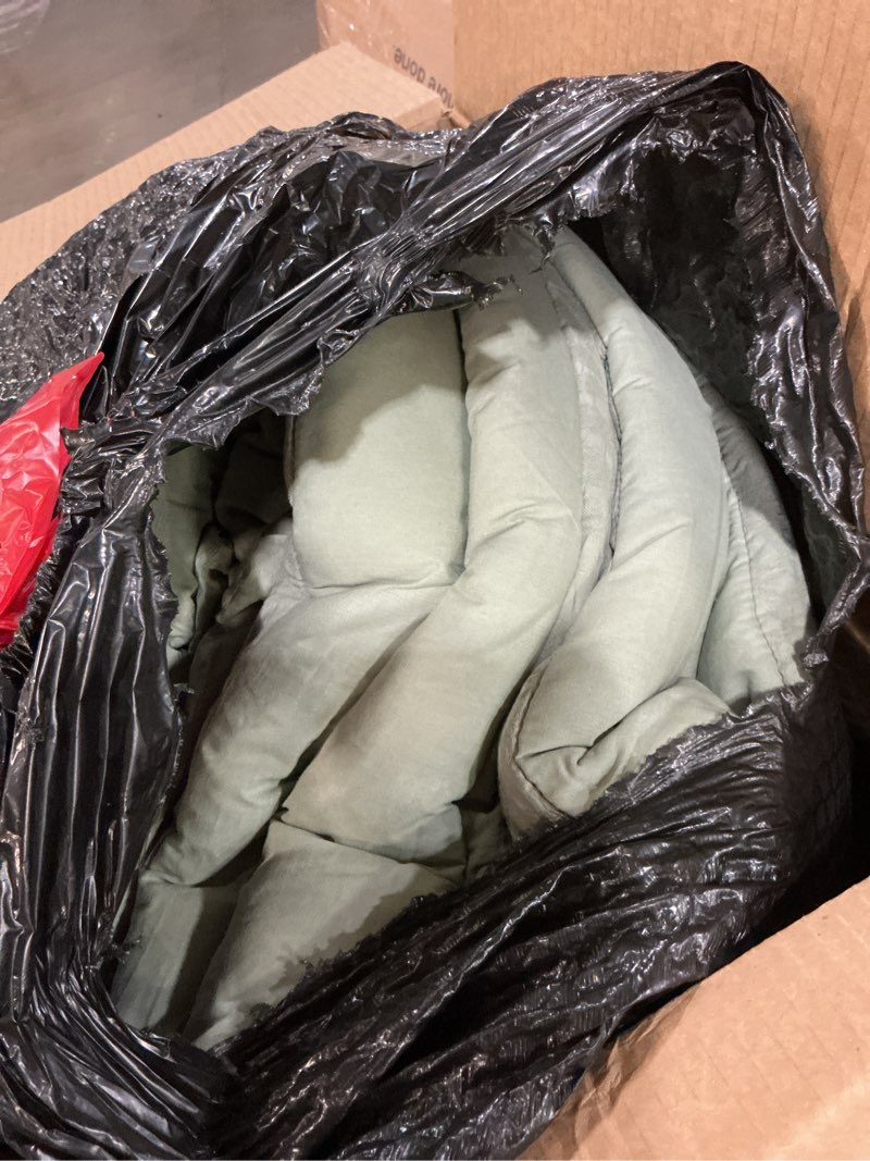 Condition photo showing As Is for tommy bahama - comforter set, super soft yarn dyed bedding with matching shams, serene inspired room essentials (harbor palm green, king) king green