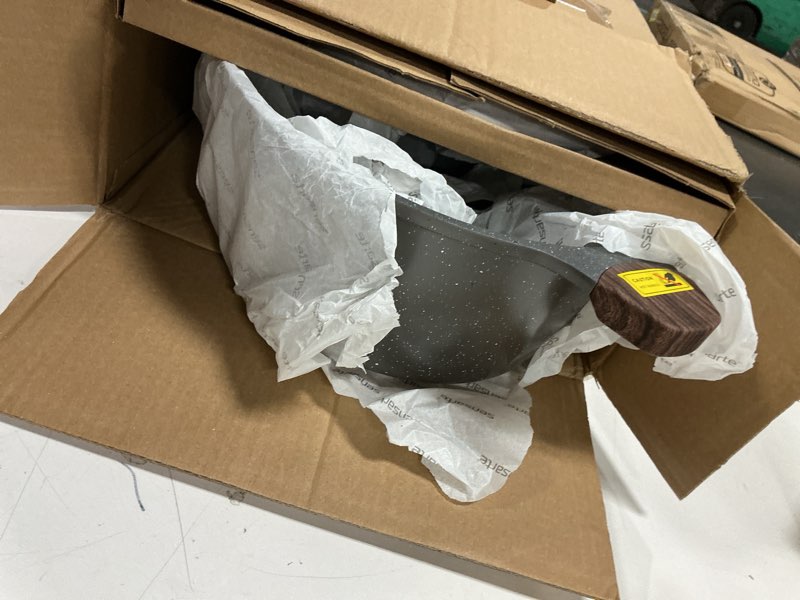 Condition photo showing New/Like New for SENSARTE Nonstick Stock Pot with Lid, 4.5 Quart Induction Cooking Pot with Tempered Glass Lid, Stew Pot with Swiss Nonstick Granite Coating, PFOA PFOS APEO Free, Gray 4.5 Quart Gray