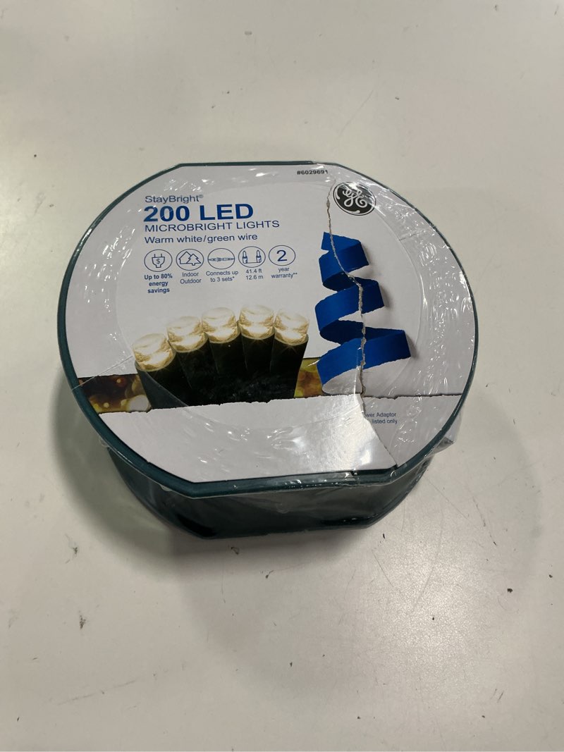 Condition photo showing New/Like New for Eg staybright 200 led microbright lights 6029691
