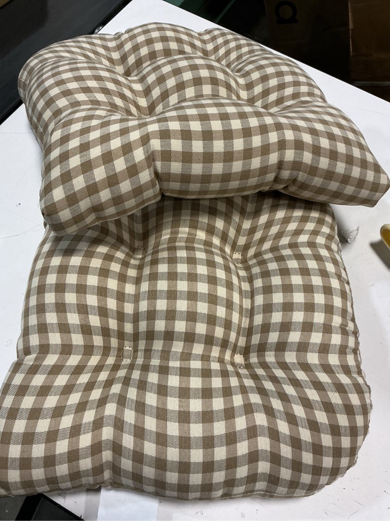 Condition photo showing Good Condition for Klear Vu Gripper Overstuffed Universal Non-Slip Dining Chair Cushions for Kitchen Decor or Office Use, U-Shaped Skid-Proof Seat Pad, 15x15 Inches, 2 Count (Pack of 1), Gingham Natural 2 Count (Pack of 1) Gingham Natural