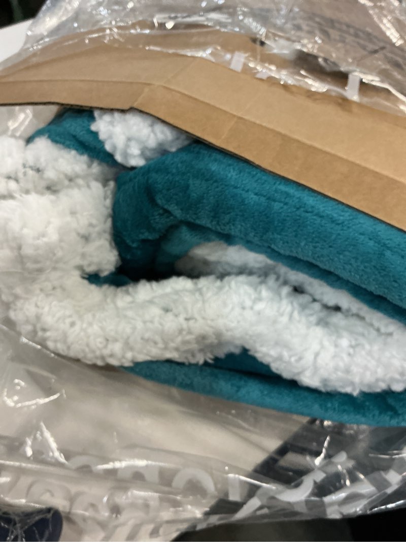 Condition photo showing Good Condition for electric heated blanket full size 72"x84" - microplush & sherpa fabric dual-sided, 6 heat settings & 1-10 hours auto off , cozy warming throw for home, office, or bed, machine washable, tile blue c-tile blue 72x84inches-full