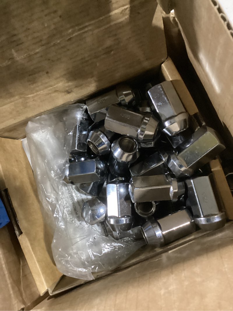 Condition photo showing Good Condition for 32pcs 14x1.5 oem lug nuts replacement 2008-2024 chevy silverado gmc sierra 2500 3500, m14-1.5 one-piece design chrome large acorn seat wheel lugnuts 1.75" height 7/8" hex gm part no 611-236 9596070 length: 1.75"(45mm) 32pcs silver