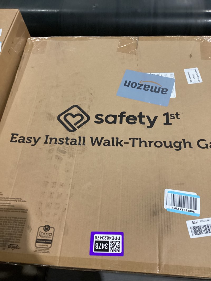 Condition photo showing New/Like New for Safety 1st Easy Install Walk Thru Baby Gate for Doorway With Door, Dog Gates, Fits 29"-38", Easy Install 28" Tall, White 1-Pack 29" to 38" Wide x 28" Tall White