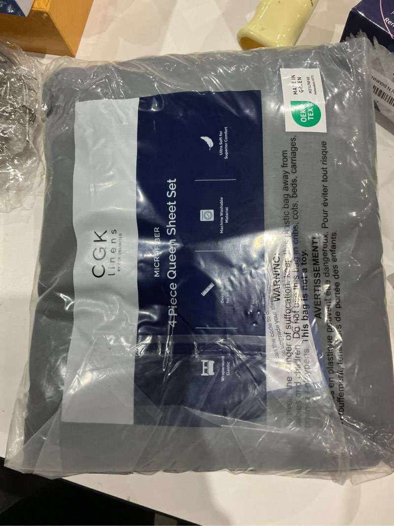 Condition photo showing Good Condition for Queen Size 4 Piece Sheet Set - Comfy Breathable & Cooling Bed Sheets Set - Hotel Luxury Bedding for Women, Men, Kids, Teens, Boys & Girls - Deep Pockets, Soft and Wrinkle Free - Oeko-Tex - Dark Grey 07 - Dark Grey Queen