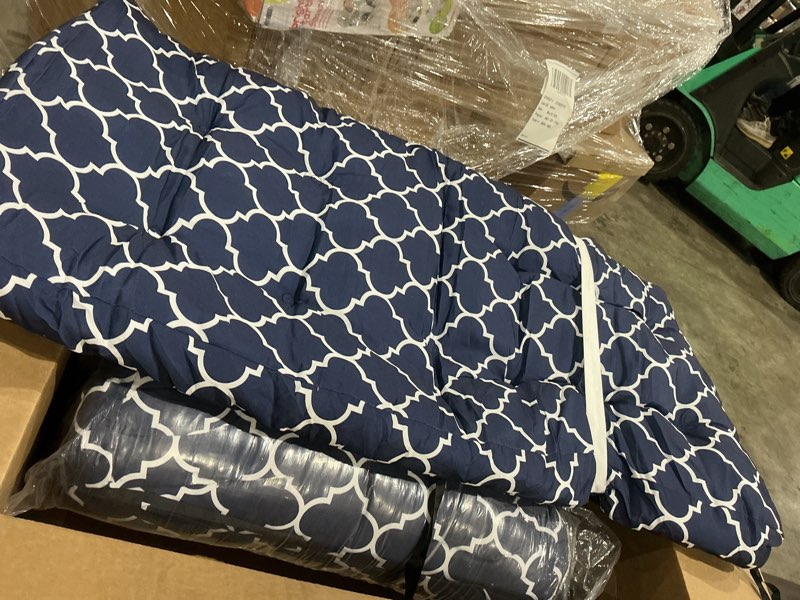 Condition photo showing Good Condition for hoteam outdoor patio chair cushions 20 x 42 in deep seat waterproof patio cushions set for furniture replacement removable seat and back (lantern) 4 lantern