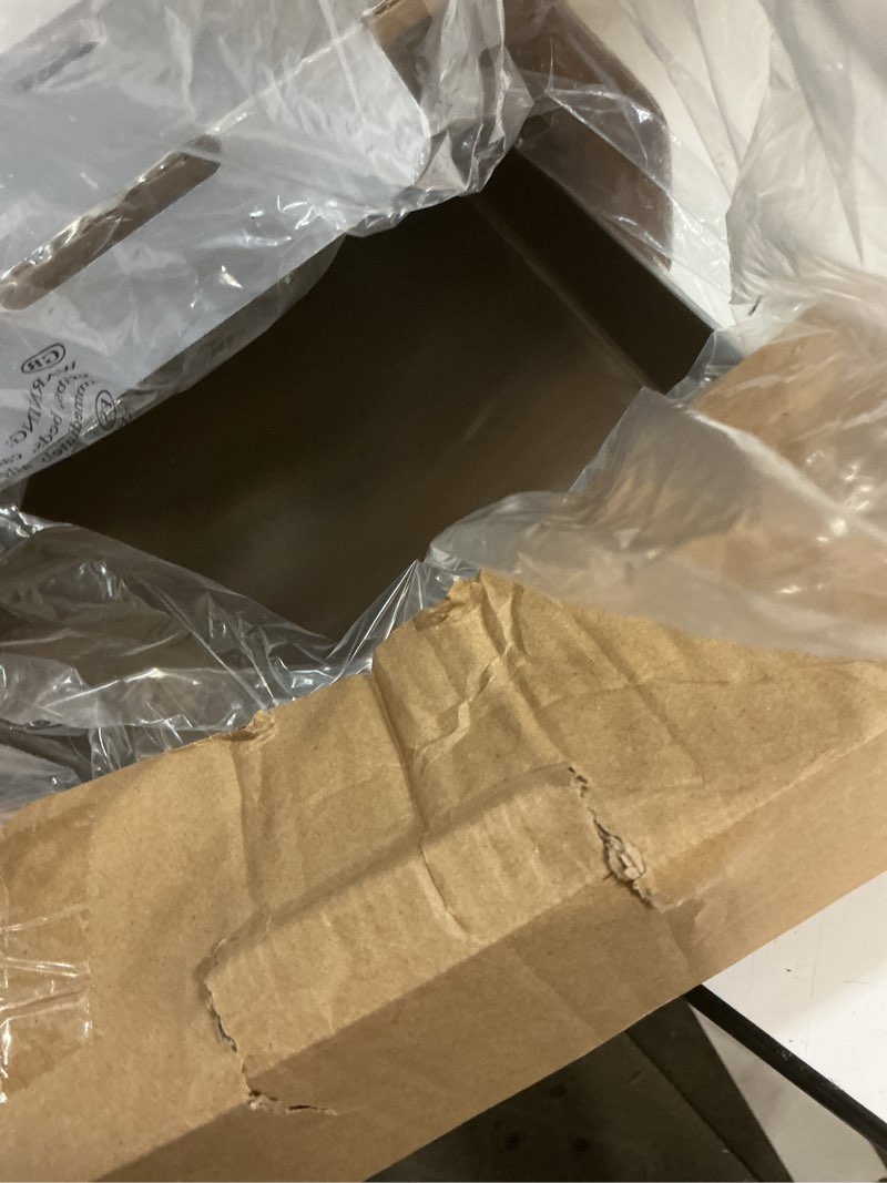 Condition photo showing Good Condition for misen stainless steel roasting pan with handles - versatile 5-ply design, easy grip handles, multi-functional cooking, ideal for baking, searing, & roasting, superior heat conduction, premium - 13" 13 inch