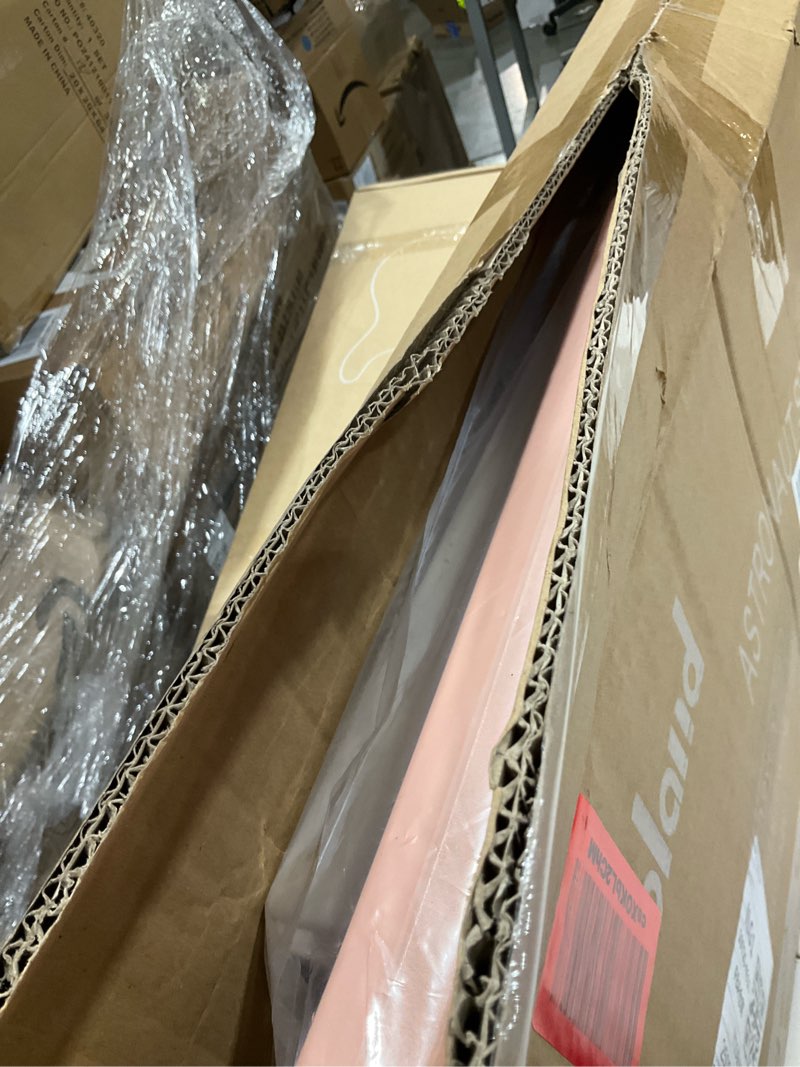 Condition photo showing New/Like New for Step tool for todler