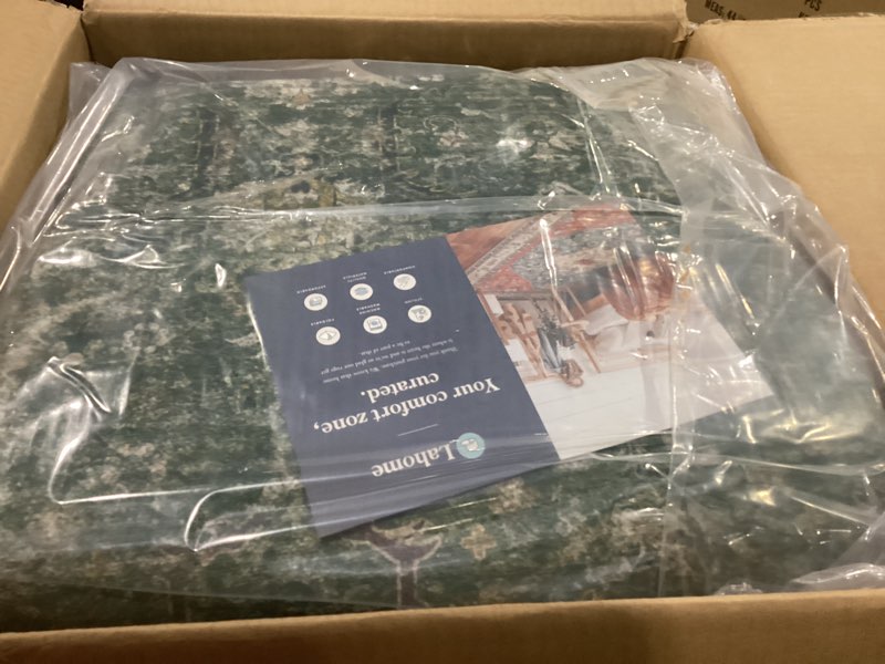 Condition photo showing New/Like New for moynesa vintage washable green rugs for living room 5x7, retro area rug for bedroom dining room kitchen, low pile soft non-slip accent carpets for office indoor nursery dark green 5' x 7'(rectangular)