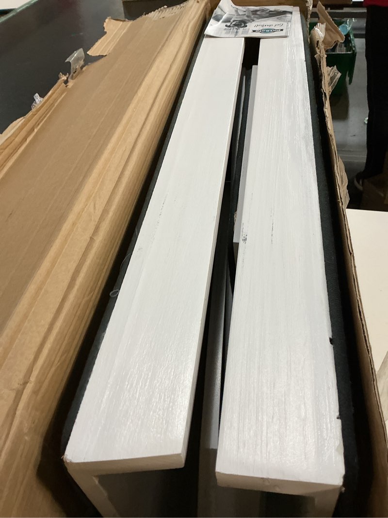 Condition photo showing Good Condition for petsafe cozyup bed ramp - supports pets back & joints - high traction carpet surface - furniture-grade wood - cherry or white finish - heavy duty bed access ramp - white white ramp