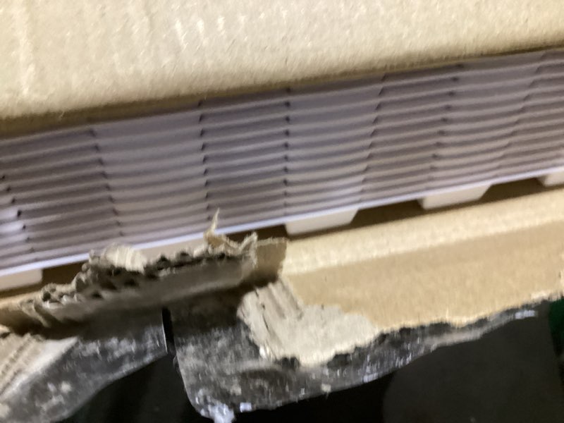 Condition photo showing Good Condition for Art3d Slat Wall Panel, 3D Fluted Textured Panel 12-Tile 19.7 x 19.7in. - White 19.7 x 19.7in. Square - White 12