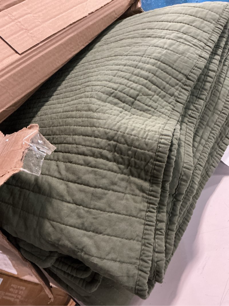 Condition photo showing Good Condition for wdcozy 100% cotton oversized king size quilt set - wheat california cal king striped pick stitch soft lightweight bedspread, textured like linen, farmhouse country rustic coverlet, 3 pieces wheat california king (118"x106")