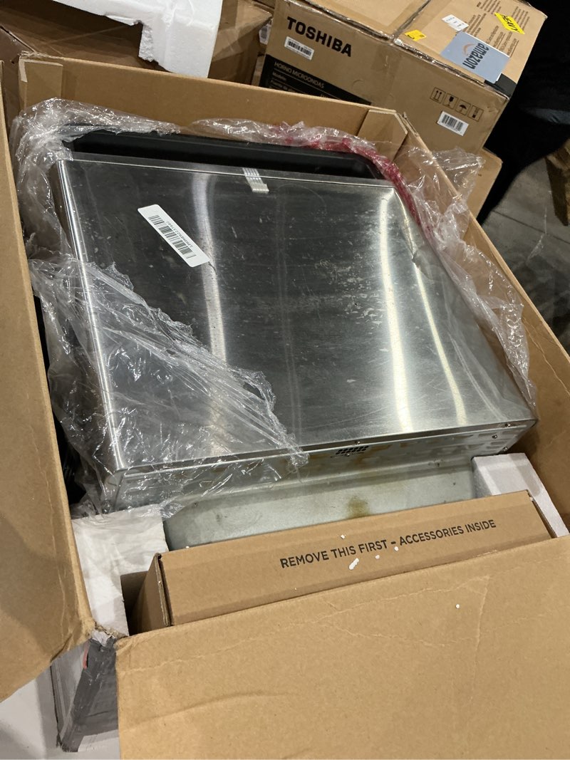 Condition photo showing Good Condition for ninja air fryer & toaster oven | prestige smart xl countertop oven | bakes up to 20 cookies, fits up to a 12lb turkey | pizza, toast, bake, air fry & reheat | 1800 watts | stainless steel | dt501? stainless 10-in-1