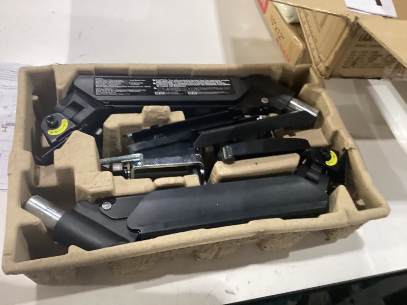 Condition photo showing New/Like New for ergear dual monitor stand up to 33 inches screen, load-bearing max 22 lbs each arm, adjustable dual monitor mount, sturdy steel vesa monitor mount with stable vesa 75x75 100x100mm dual arms 17"-33"