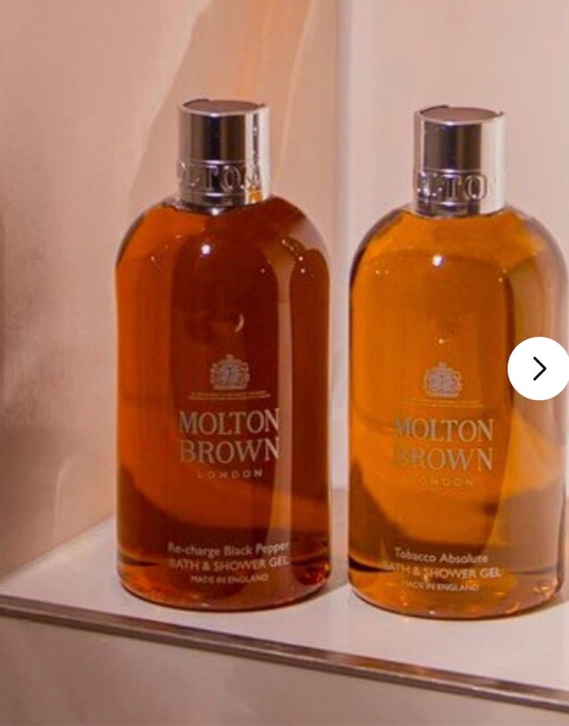 molton brown re-charge black pepper bath & shower gel 300ml