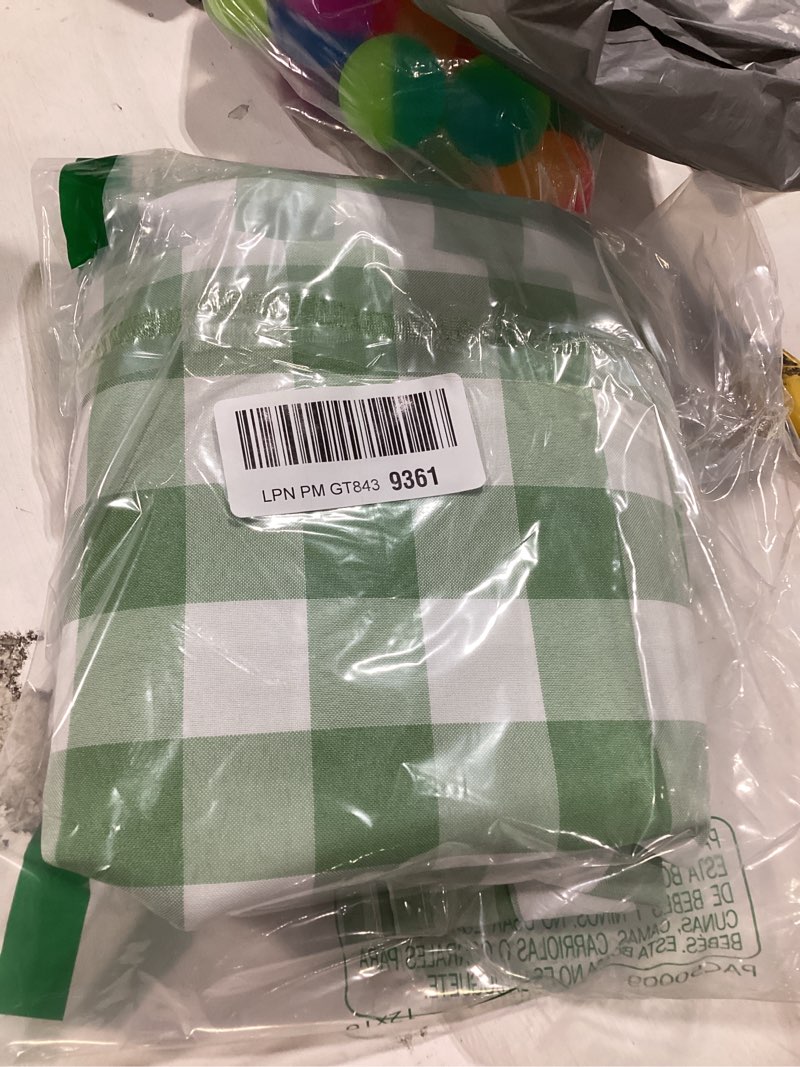 Condition photo showing New/Like New for maxmill checkered rectangular tablecloth water resistance antiwrinkle spillproof heavy weight soft gingham plaid table cloth for buffet banquet parties holiday dinner, 60 x 104 inch mint and white 104" x 60" (rectangular) mint and white