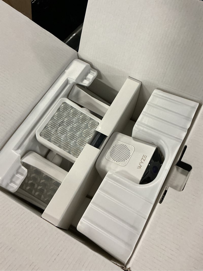 Condition photo showing Good Condition for wyze floodlight camera pro, pcmag editors' choice 3000-lumen leds, 2.5k hd outdoor security camera, 180° wide view, motion detection, color night vision, works with alexa & google-white