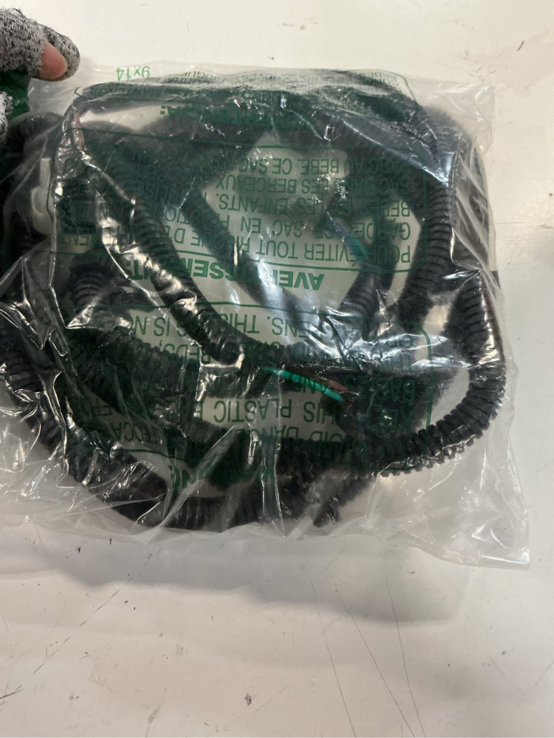Condition photo showing Good Condition for passenger/right side tail lamp wiring harness compatible with gmc sierra 1500 2016-2018 1500 limited 2019 2500hd 3500hd 2016-2019 replace # 23295979 (4 bulb sockets)
