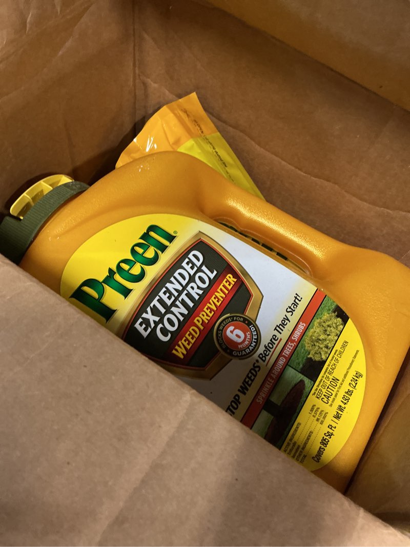 Condition photo showing New/Like New for preen extended control weed preventer flip top applicator 4.93 lb. and 10 lb. refill bag - total coverage 2,435 sq. ft. 4.93 lb. - covers 2435 sq. ft.