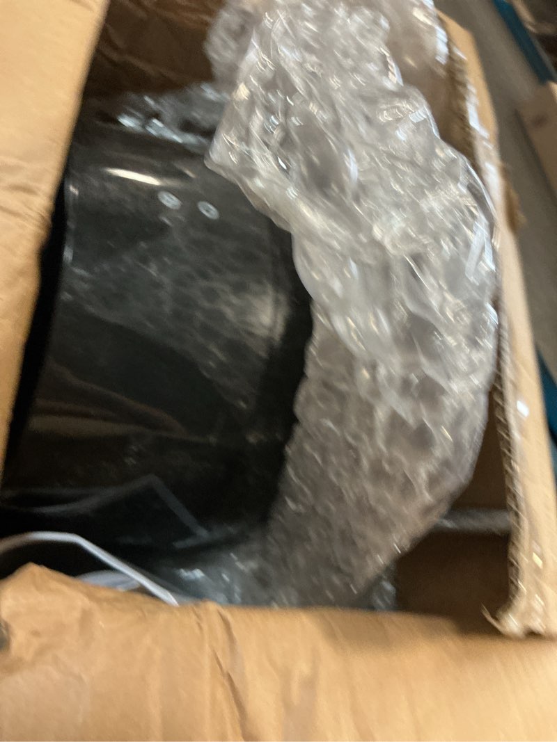 https://lotting-media.assets.bidfta.com/lotting_22ce3e60-386f-4f9b-8fbc-d82cae332990