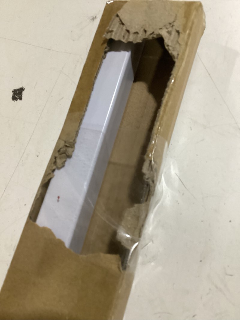 Condition photo showing Good Condition for 24-Inch Spring End Wall-Mounted Towel Bar, Adjustable Sturdy Plastic Towel Holder for Bathroom Kitchen Towel Storage White 1 Pack