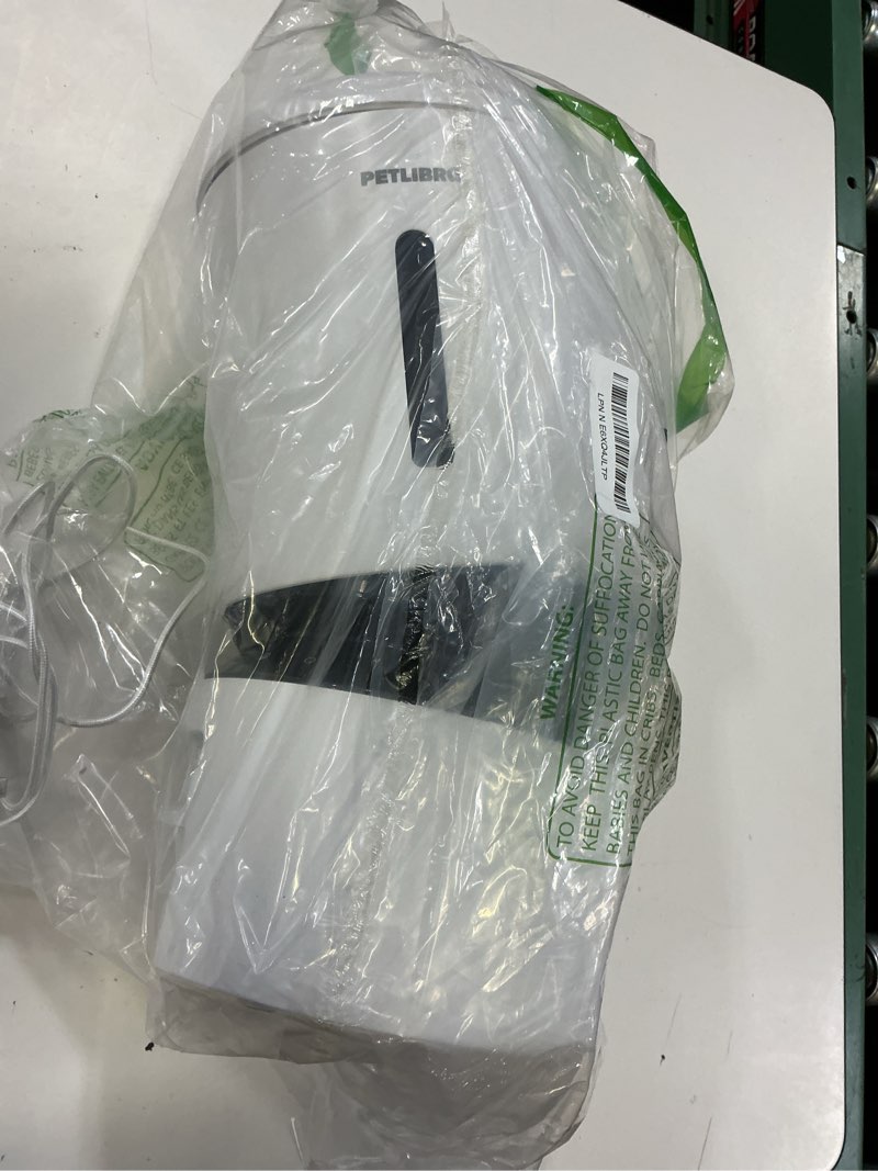 Condition photo showing Good Condition for petlibro automatic cat feeder with camera, 1080p hd & night vision, 5ghz/2.4ghz wifi & cam smart pet feeder with app control, 2-way audio, motion alerts for cats & dogs, stainless steel single tray white 5l-camera