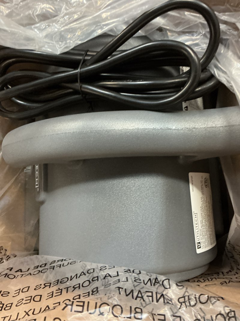 Condition photo showing As Is for utilitech air mover 1/4-hp 900-cfm centrifugal daisy chain compatible indoor blower fan with