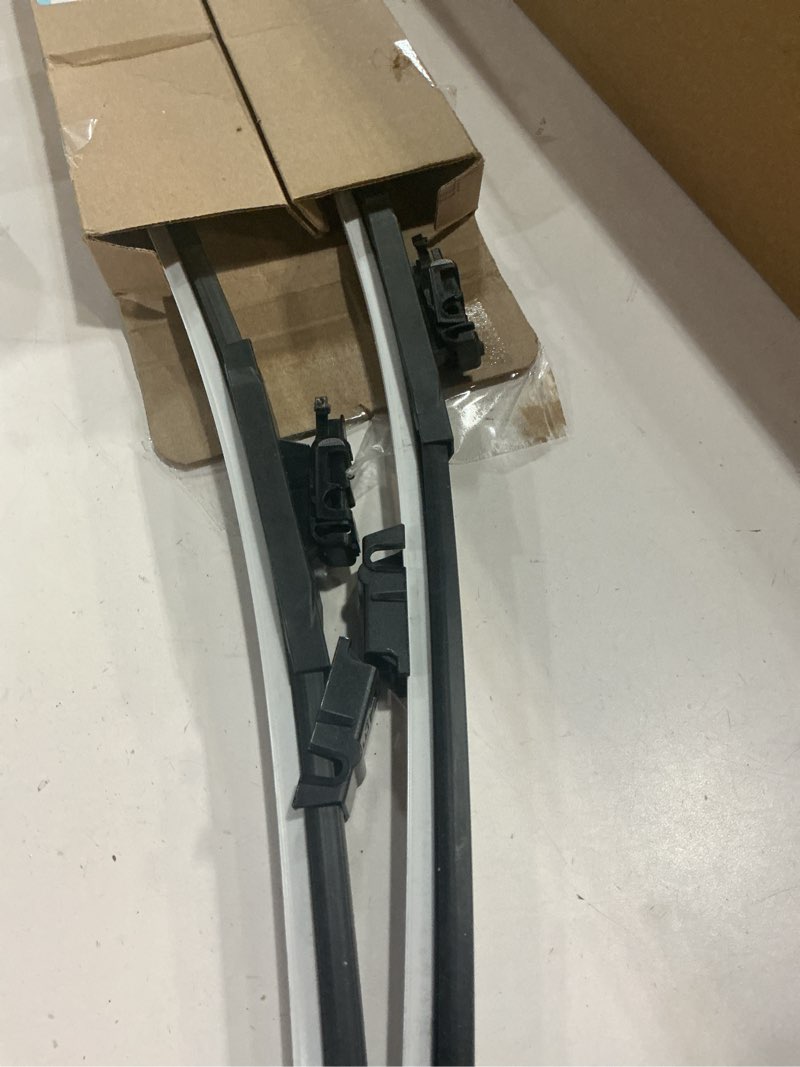 Condition photo showing Good Condition for TRICO White 24" + 19" Extreme Weather Premium Winter Automotive Replacement Windshield Wiper Blades (Set of 2), Passenger and Driver Side All-Weather Beam Wiper Blades for Select Vehicle Models 24" + 19" Pair Pack
