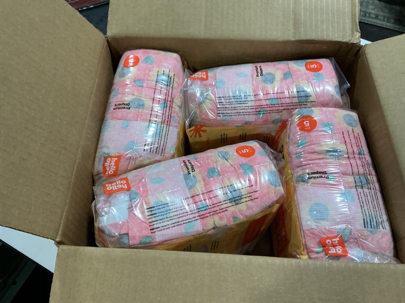 Condition photo showing New/Like New for Hello Bello Diapers, Size 5 (27 lbs) Flower Child, 72 Count Value Pack of Premium Disposable Baby Diapers, Hypoallergenic with Soft, Cloth-Like Feel