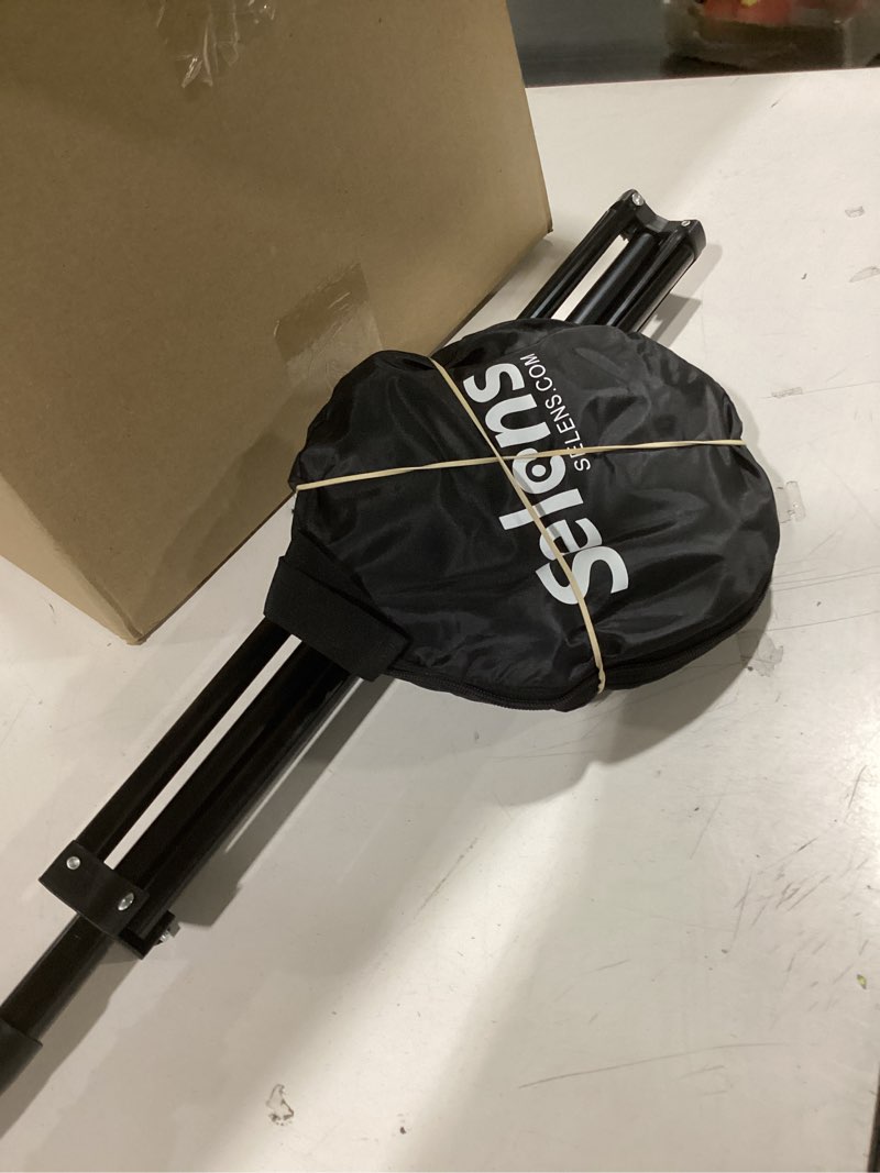 Condition photo showing Good Condition for Selens 24inch Photography Reflector Stand Kit, 5-in-1 Collapsible Reflector Disc, 6.5ft Light Stand and Reflector Clamp Holder for Photo Video Studio Lighting and Outdoor Lighting