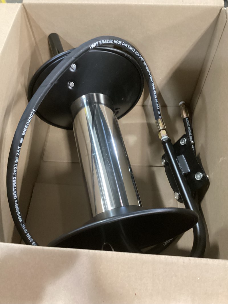 Condition photo showing Good Condition for 3/8" heavy duty steel pressure washer reel, 100ft high pressure hose reel with hand crank, 4000 psi power washer hose reel swivel arm for liquid/air/water use