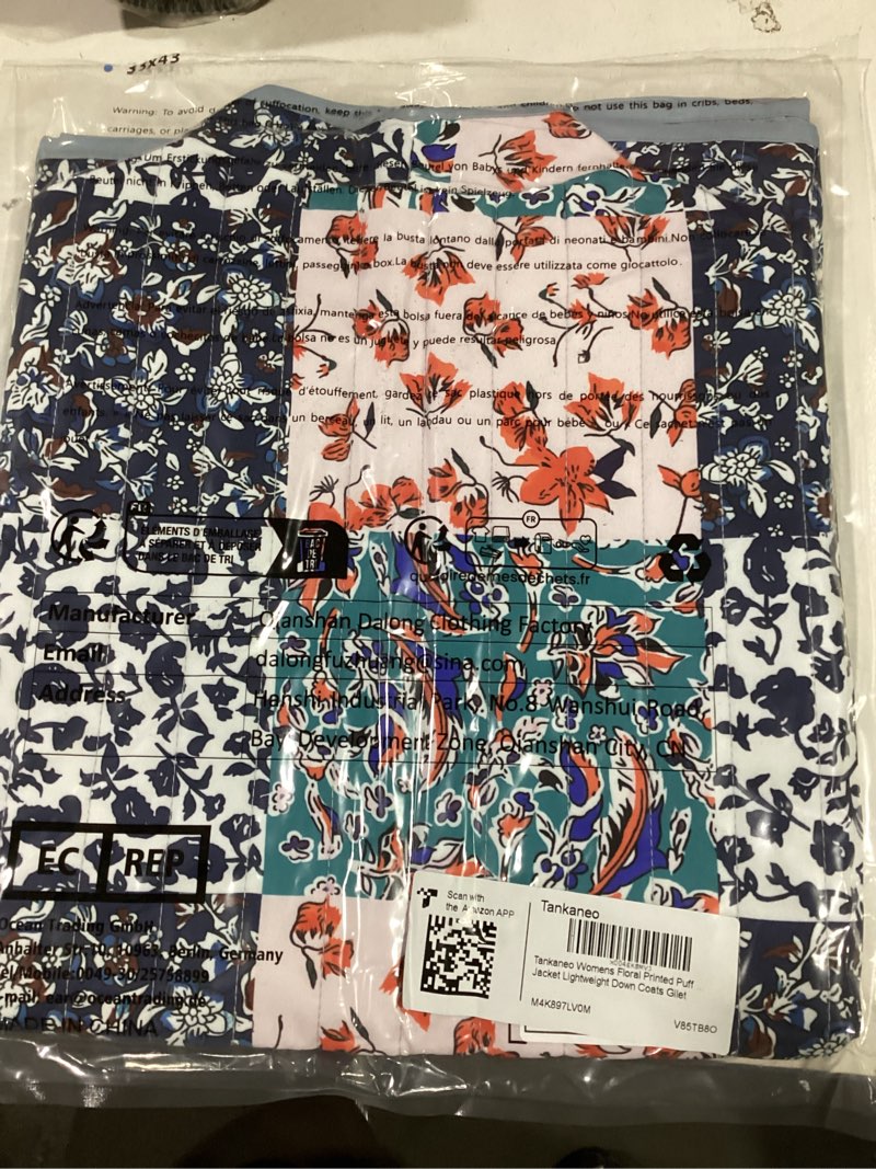 Condition photo showing New/Like New for Tankaneo Womens Puffer Quilted Cropped Vest Oversized Floral Patchwork Lightweight Jacket Cap Sleeve Outerwear Vest Light Green X-Large