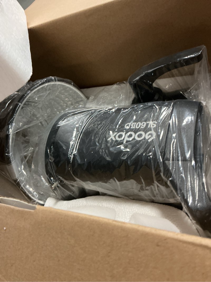 Condition photo showing Good Condition for godox sl60iid compact led video light with bowens mount 70ws 18600lux@1m 2.4ghz wireless/bluetooth 5600k±200k cri:96+tlci:97+ 8fx effects 0-100% dimming appcontrol for video recording youtube shooting