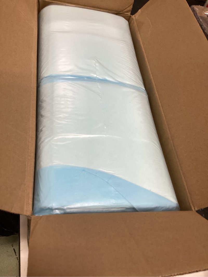 Condition photo showing Good Condition for amazon basics leak-proof dog and puppy potty training pee pads with quick-dry 5-layer design, housebreaking, standard absorbency, x-large, 28 x 34 inch, blue & white, 60-pack x-large 60 count