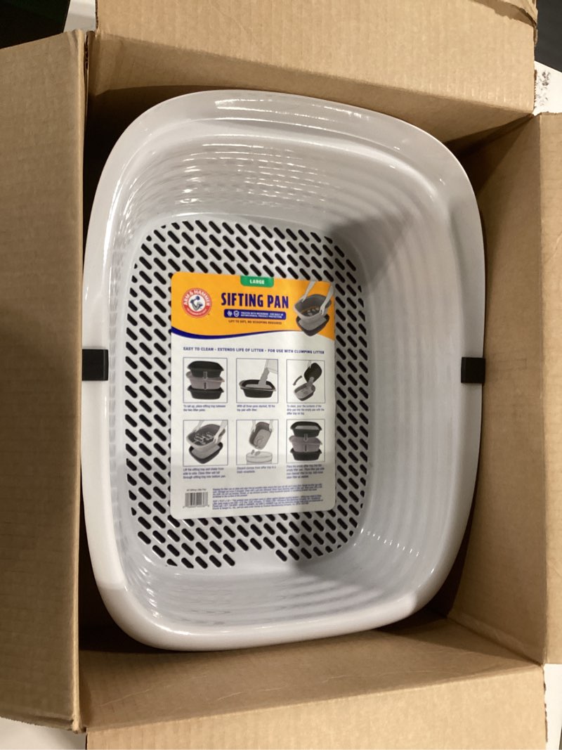 Condition photo showing Good Condition for arm & hammer large sifting litter box scoop free cat litter tray with microban, made in usa