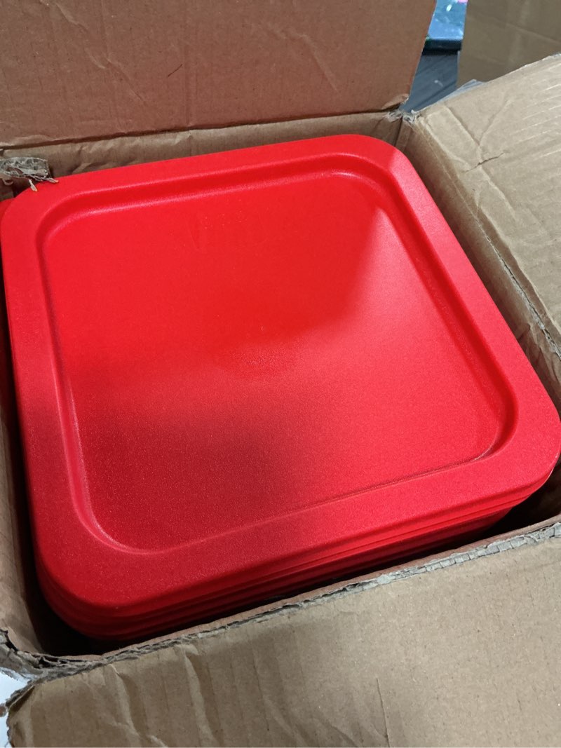 Condition photo showing Good Condition for 4 pack food storage containers, 8 quart with lids, square commercial containers with scale, nsf, polycarbonate, clear 8qt-4 pack(red lids)