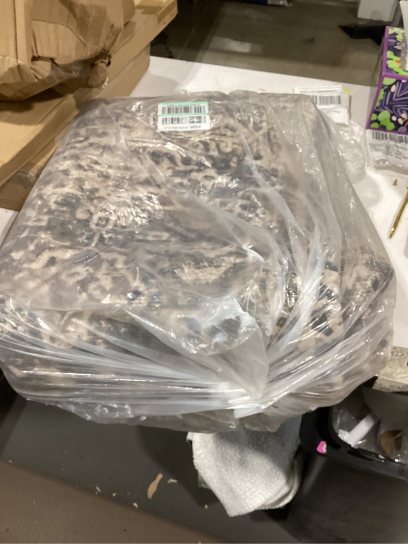Condition photo showing New/Like New for genimo 8x10 area rug machine washable boho rug for living room,ultra-thin low pile carpet,lightweight indoor printed rug,non slip floral area rug for bedroom, dining room, home office,brownish green brownish green 8' x 10' (rectangular)