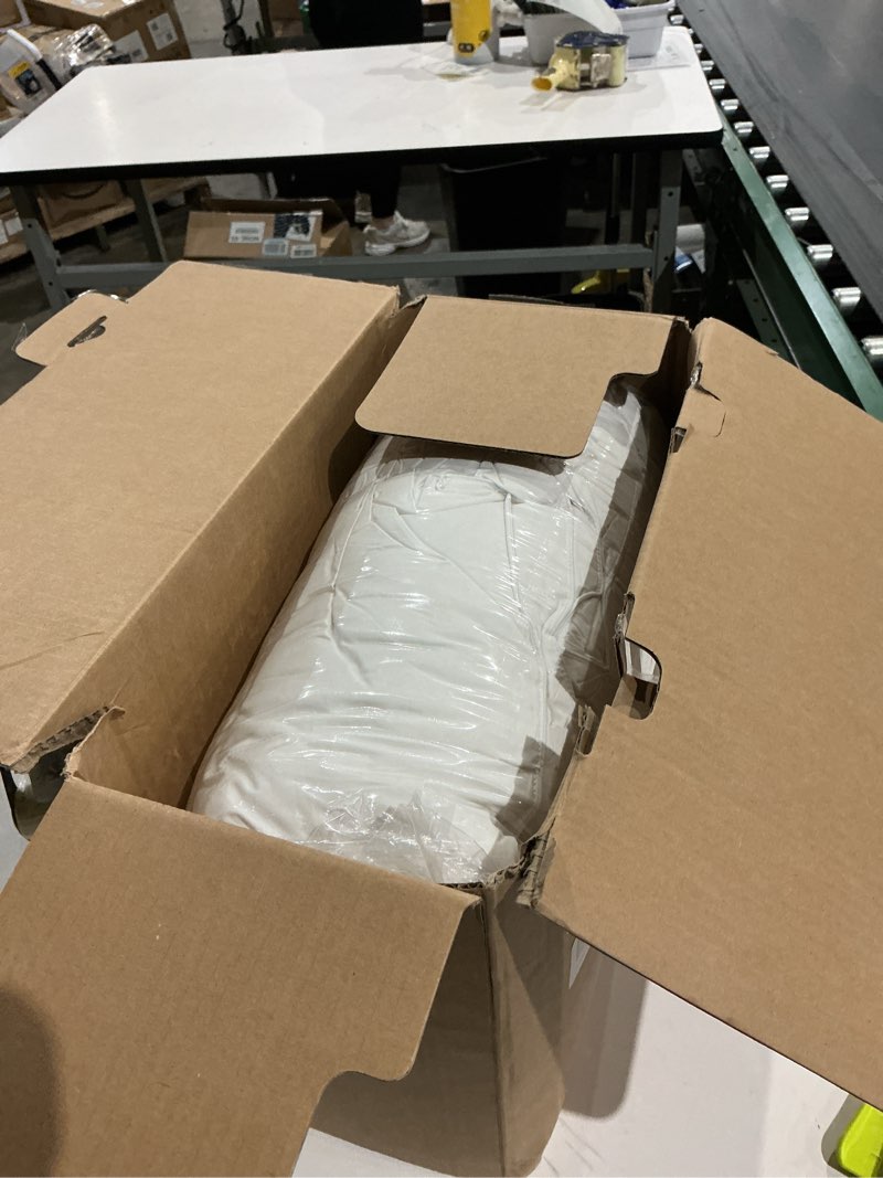 Condition photo showing New/Like New for serta goose feather down fiber cotton comforter queen size - 100% cotton duvet insert - hotel luxury hypoallergenic bedding comforter extra warmth 90 x 90 inch white